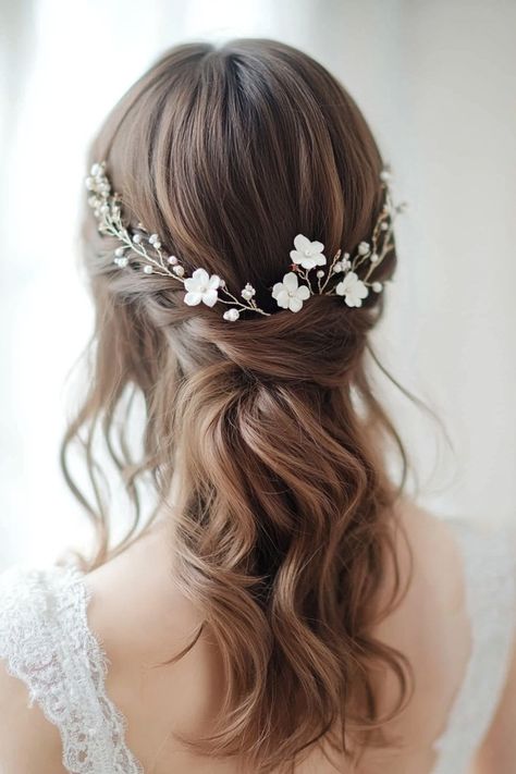 With 51 bridal hairstyles, you’ll find inspiration for every wedding vibe. Whether you’re into wildflower crowns, pinned roses, or trailing floral vines, these styles will make your hair unforgettable. These ideas are perfect for outdoor weddings or classic ceremonies. Explore now! #weddinglooks #bridalflowers #weddinghairstyling Flowers For Hair Wedding, Floral Bridal Hairstyles, Bridal Hairstyles Flowers, Wedding Floral Hair Piece, Bridal Hairstyles With Flowers, Wedding Hair With Flowers, Romantic Wedding Hairstyles, Wedding Hairstyles With Flowers, Hairstyles With Flowers