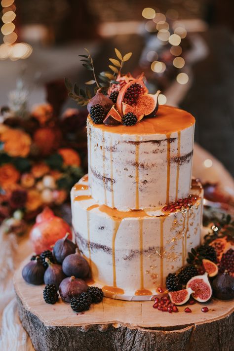 autumn wedding, autumn wedding cake, autumnal colours, fall weddings, wedding cake, autumn inspiration, pumpkin spice Spice Wedding Cake, Wedding Cake Autumn, Pumpkin Wedding Cake, Burnt Orange Wedding Cake, Spice Cake Wedding Cake, Autumnal Wedding Cake, Wedding Cake Orange, Autumn Wedding Cake, Pumpkin Spice Wedding Cake