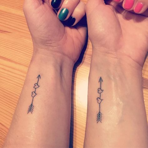 Finger Tattoos Words, Small Best Friend Tattoos, Meaning Of Arrow Tattoo, Small Sister Tattoos, Kids Tattoo, Matching Friend Tattoos, Small Shoulder Tattoos, Small Finger Tattoos, Bestie Tattoo