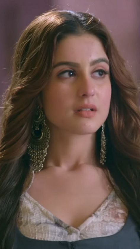 M Letter Images, Tunisha Sharma, Fashion Suits For Men, South Actress, Amber Heard, Girls Dp, Woman Face, Amazing Jewelry, Most Beautiful