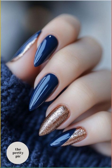 Copper And Blue Nails, Copper Nails Acrylic, Copper Nails, New Years Eve Nails, Simple Fall Nails, Winter Manicure, Chrome Nails Designs, Nails Winter, Blue Nail Designs