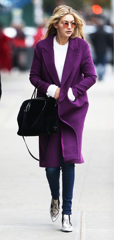 3 Celebrity Looks You Can Easily Recreate, with Olivia Palermo & More | WhoWhatWear.com Purple Coat Outfit, Purple Fashion Outfit, Purple Coat, Hadid Style, Outfits 2017, Vibrant Purple, Olivia Palermo, Coat Outfits, Rimini