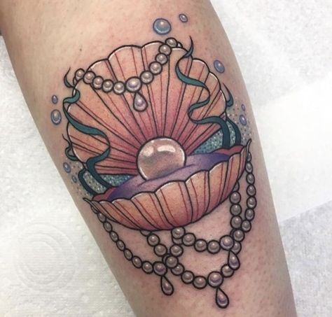 Pearl Tattoo, Tropical Tattoo, Seashell Tattoos, Shell Tattoos, Sea Tattoo, Inspiration Tattoos, Disney Tattoo, Tatuaje A Color, Mermaid Tattoo