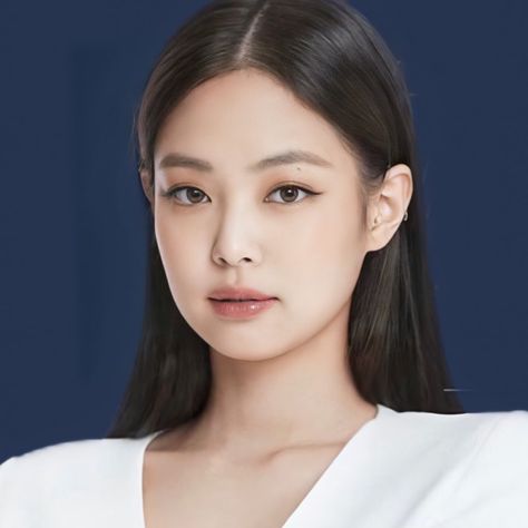 White Port, Jenny Kim, Petty Girl, Jennie Chanel, Jennie Kim Blackpink, Asian Makeup, Jennie Lisa, Pure Beauty, Blackpink Photos