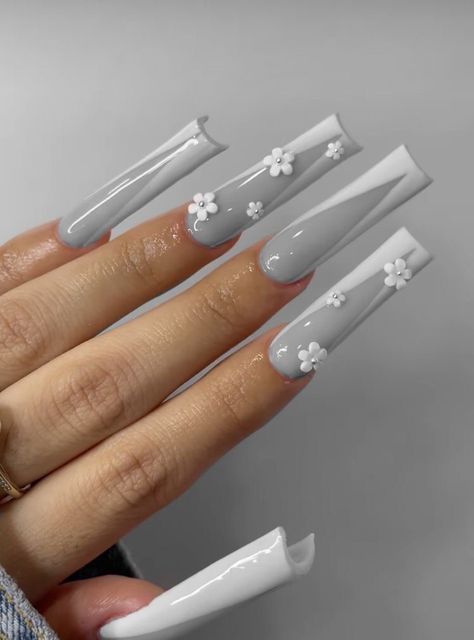 Coffin Acrylic Nails Gray, Long Acrylic Nails Gray, Baddie Short Acrylic Nails Square White, Grey And White French Tip Nails, Grey Valentine Nails, Grey And White Acrylic Nails, Grey Long Nails, Long Grey Nails, Paint Nails At Home