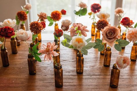 Mixed silk flowers for bud vase centrepiece / fall wedding / wedding table decor / Artificial Floral  🧡Simple way to decor your wedding venue in budget with the fall rust orange earthy tone mixed silk flowers. Gather some small bud vase and place a steam per bottle to achieve this chic elegant look. 🚫Kindly understand that the bulk order discount does not apply to this listing. Thank you 🚫Vase does not included. 🔗Click link for matching bouquet:  https://www.etsy.com/hk-en/listing/1099642099 Wedding Table Florals Simple, Autumnal Wedding Flowers Table, Bud Vases For Wedding Tables, Fall Wedding Bud Vases Centerpiece, Amber Bud Vase Centerpiece, Simple Autumn Centerpieces, Fall Table Flowers, Terracotta Wedding Bud Vases, Low Budget Wedding Centerpieces