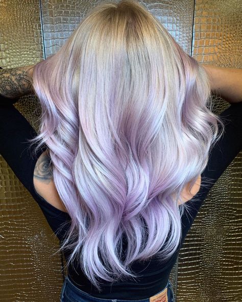 Subtle Pastel Purple Highlights for Blondes Icy Blonde With Purple Highlights, Pastel Purple Ombre Hair, Classy Colorful Hair, Platinum Blonde With Pastel Highlights, Blonde And Lilac Hair Ombre, Purple Peekaboo Highlights Blonde, Blonde And Purple, Purple Natural Hair, Purple Hair Streaks