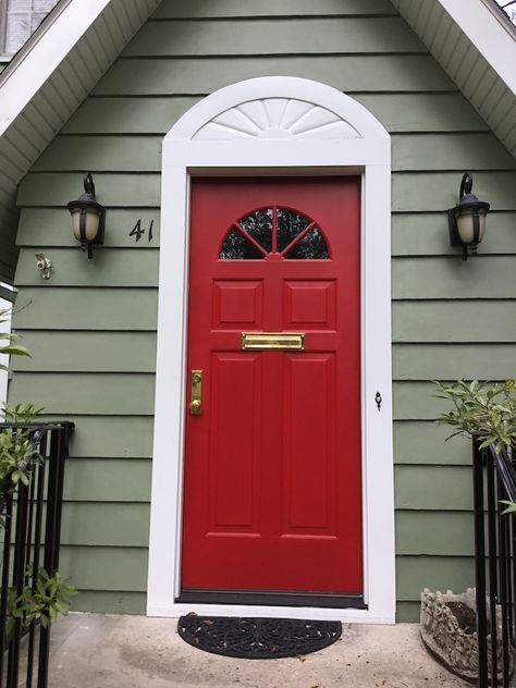 Red Door House Exterior, Exterior House Colors Red Door, Red Front Door Paint Color, Red Doors On Houses, Red Exterior Doors, Front Door Red Colors, Red Doors On Houses Entrance, Bright Red Front Door, Red Front Door Aesthetic