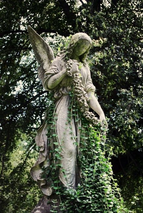 Statue Covered In Vines, Mossy Statue Aesthetic, Mossy Castle, Overgrown Statue, Mossy Statue, Moss Statue, Old Statues, Vikings Statue, Cement Sculpture