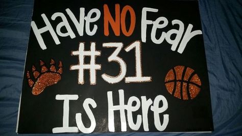 School Spirit Posters, Volleyball Poster, Basketball Senior Night, Senior Posters, Senior Night Posters, Locker Signs, Posters Diy, Basketball Signs, Volleyball Posters