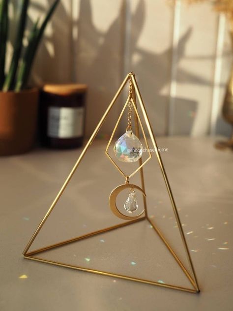 Mira&moon Triangle Suncatcher Desk Decor Prism Rainbow - Etsy Australia Prism Rainbow, Light Diffuser, Rainbow Prism, Room Deco, Rainbow Light, For Home, Crystal Suncatchers, Cute Room Decor, Prisms