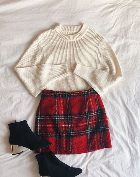 Grunge Style Outfits, Christmas Outfits Dressy, Christmas Fashion Outfits, Christmas Outfit Inspiration, Look Winter, Holiday Outfits Summer, Rok Mini, Holiday Outfits Christmas, Holiday Outfits Women