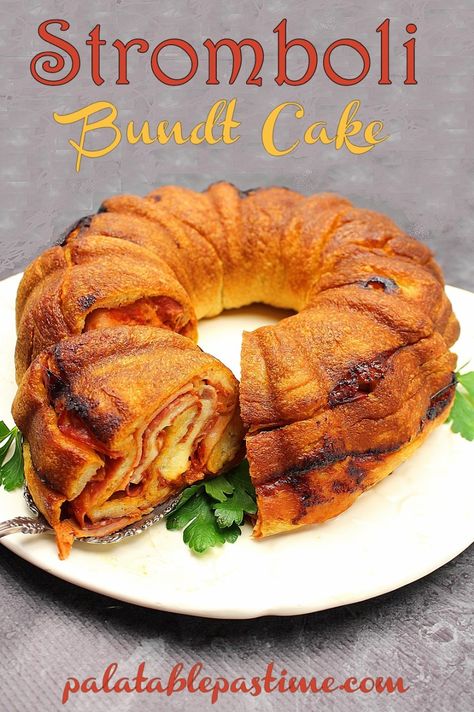 Stromboli Bundt Cake #BundtBakers Tube Pan Recipes, Bundt Pan Sandwich Recipes, Bundt Breakfast, Stromboli Pizza, Bundt Pan Recipes, Stuffed Breads, Hot Sandwiches, Bundt Recipes, Food Deserts