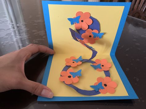 Spiral Pop Up Card, Origami Flower Card Pop Up, Floral Pop Up Card, Butterfly Pop Up Card, Pop Up Butterfly Bookmark, Pop Up Flower Bouquet Greeting Card, Spring Arts And Crafts, Paper Pop, Mothers Day Crafts For Kids