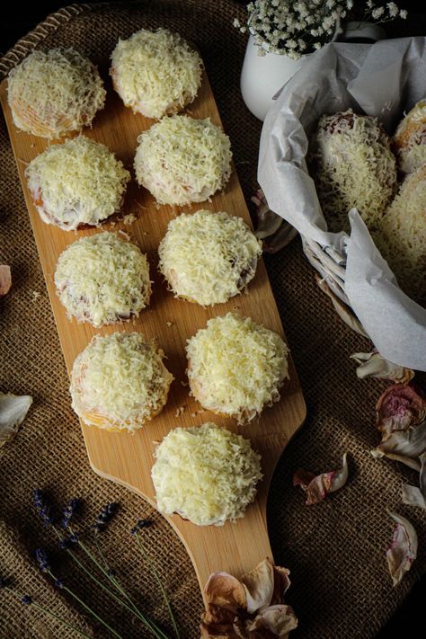 Ensaymada Photography, Short Shelf, Pastries Desserts, In Denial, Banana Cake Recipe, Banana Cake, State Of Mind, Shelf Life, My Sister