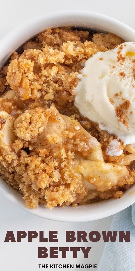 Apple Betty Recipe, Apple Brown Betty Recipe, Brown Betty Recipe, Apple Brown Betty, Breadcrumb Topping, Baked Cinnamon Apples, Fall Dessert Recipes Easy, Apple Desserts Easy, Apple Dishes