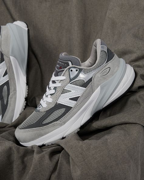 New Balance 990 V6 Outfit, New Balance 990 V6, New Balance Shoes Men, Sneakers Head, Nike Cortez Shoes, Cortez Shoes, New Balance 990, Grey New Balance, Trendy Shoes Sneakers