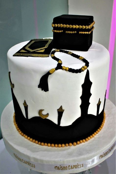 Eid Sweets, Eid Cake, Pretty Birthday Cakes, Cute Birthday Cakes, Idul Fitri, Whatsapp Web, Cake Designs Birthday, Ramadan Decorations, Islam Facts