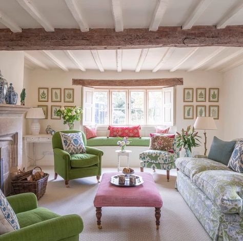 English Country House | Susan Deliss Design Your Own Room, Susan Deliss, English Cottage Interiors, Country Style Living Room, English Home, Perfect English, Cottage Living Rooms, English Cottage Style, Countryside House