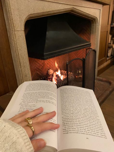 January Aesthetic Month, Reading Fireplace, December Aesthetic Cozy, Fireplace Reading, A Secret History, Reading Books Aesthetic, November Reading, Autumn Reading, January Reading