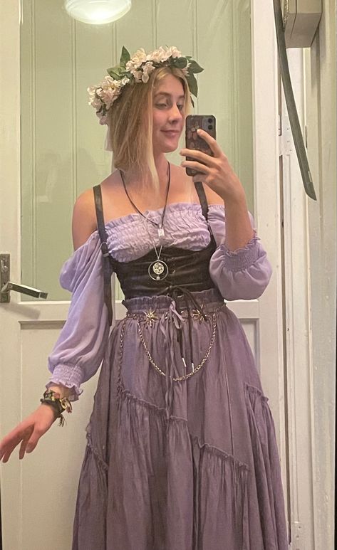 Cottagecore Fairy Prom Dress, Ren Faire Outfits Accessories, Fantasy Creature Costume, Fairy Rennaisance Outfits, Ren Faire Outfits Plus Size, Bloomcore Outfits, Medieval Fair Outfit, Renfest Costume Women, Purple Ren Faire Outfit