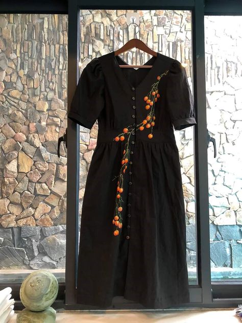 Black Dress With Embroidery Flowers, Dress With Embroidery, Dress Embroidery, Lady Dress, Flower Embroidery, Embroidery Dress, Natural Hair Care, Amazing Flowers, Embroidery Flowers