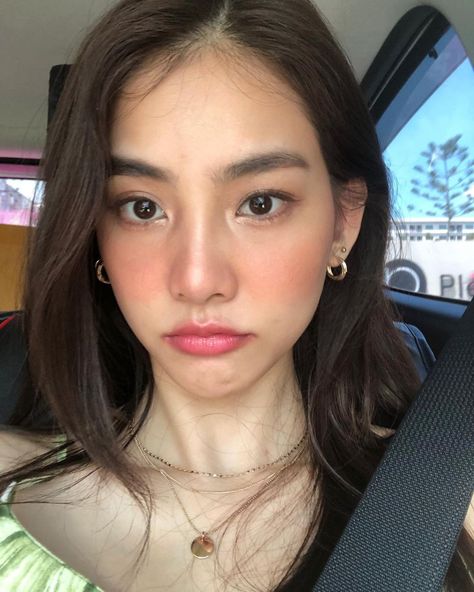 Makeup Summer Looks, Asian Round Face, Makeup Asia, Round Face Makeup, Light Makeup Looks, Bold Makeup Looks, Soft Makeup Looks, Ethereal Makeup, Dope Makeup