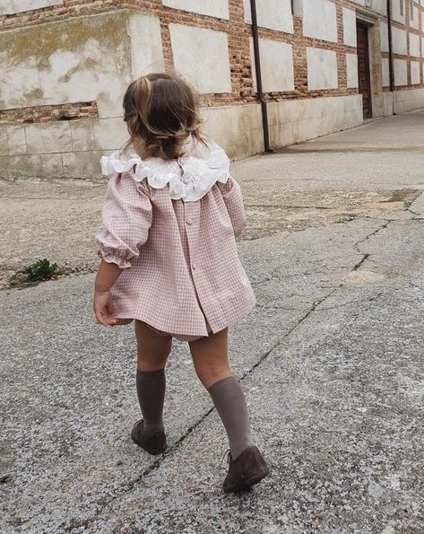 European Baby Fashion, Kid Outfits, Stylish Kids Outfits, Kids Clothing Brands, Kids Ootd, Kids Outfits Girls, Stylish Kids, Girl Mom