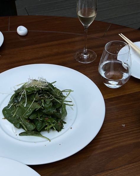 Instagram post by JOSEFINE H. J • Jul 22, 2021 at 3:03pm UTC Restaurant Salad, Salad Aesthetic, Minimalist Restaurant, Josefine H J, Beige Minimalist, Aesthetic Brown, Seaweed Salad, Healthy Lunch, How To Dry Basil