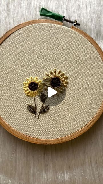 Embroidery Sunflower Tutorial, Sunflower Embroidery Tutorial, Daisy Stitch Embroidery, Bullion Knot Stitch, Sunflower Tutorial, Bullion Knot, Knot Stitch, Stem Stitch, Daisy Stitch