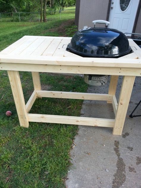 Weber Grill Table Diy, Weber Grill Table, Kettle Bbq, Bbq Shed, Deck Grill, Weber Kettle, Grill Cart, Patio Design Ideas, Outdoor Grill Station