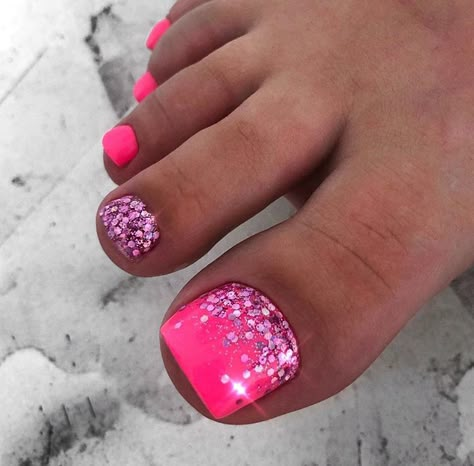 Glitter Pedicure, Glitter Toe Nails, Pink Toe Nails, Pink Pedicure, Toenail Designs Summer, Pedicure Designs Toenails, Pedicure Nail Designs, Gel Toe Nails, Acrylic Toe Nails