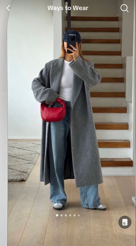 Grey Coat Outfit, Old Money Winter, Adidas Samba Outfit, Ny Outfits, Samba Outfit, Skandinavian Fashion, Chique Outfits, Winter Fashion Outfits Casual, Uni Outfits