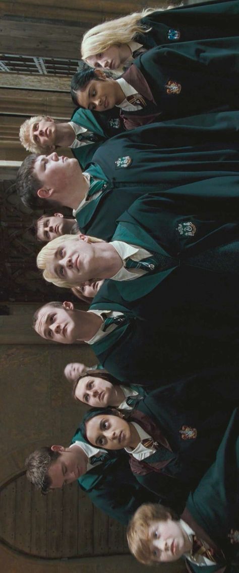 Drako Malfoy, Stile Harry Potter, Draco Malfoy Hot, Draco Malfoy Imagines, Draco Malfoy Fanart, Harry Draco, Draco Malfoy Aesthetic, Buku Harry Potter, Tom Felton Draco Malfoy