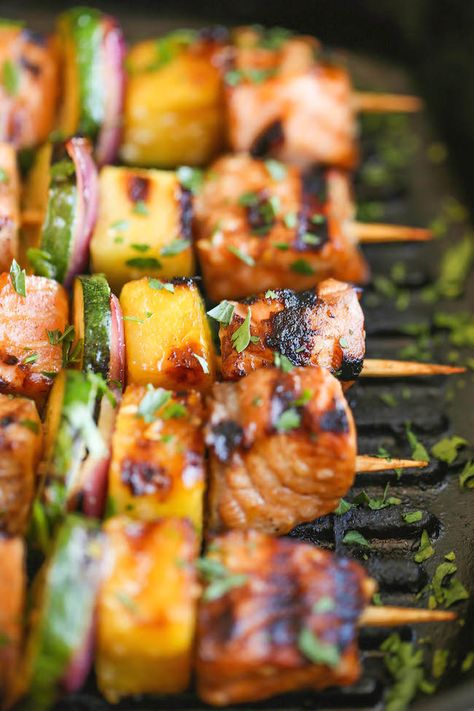 Asian Salmon Kabobs - Damn Delicious Grilled Salmon Kabobs, Salmon Kabobs, Asian Salmon, Recipe Salmon, Salmon Soy Sauce, Kabob Skewers, Recipes Asian, Kabob Recipes, Rice Crispy Treats