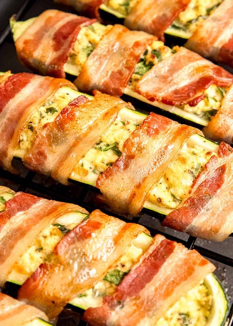 The 15+ Best Zucchini Boats - The Oregon Dietitian Zucchini Boats Beef, Bacon Wrapped Zucchini, Vegetarian Zucchini Boats, Baked Zucchini Boats, Boat Recipes, Zucchini Boat, Summer Vegetable Recipes, Quinoa Stuffing, Bacon Zucchini