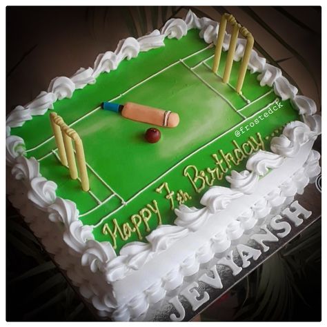 Cricket Themed Birthday Cake, Cricket Theme Cake Birthdays, Cricket Cakes For Boys, Cricket Party, Cricket Birthday Cake, Cricket Theme Cake, Cricket Cake, 7th Birthday Boys, Men Pose