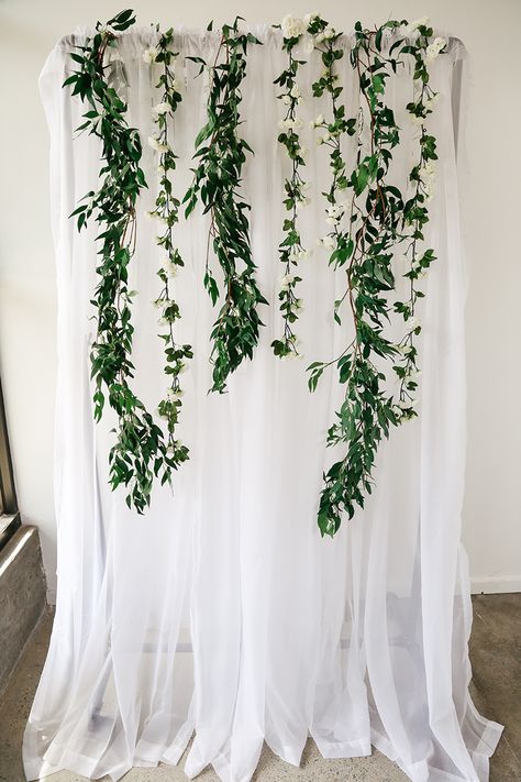 Upgrade Your Next Special Occasion With These Stylish DIY Photo Backdrops - Lulus.com Fashion Blog Prom Photoshoot Backdrop, Salon Picture Backdrop, Eucalyptus Backdrop Wall, Photoshoot Wall Ideas Photo Backdrops, Photoshoot Wall Ideas, Salon Photo Backdrop Wall, Photoshoot Wall, Eucalyptus Backdrop, Grad Brunch