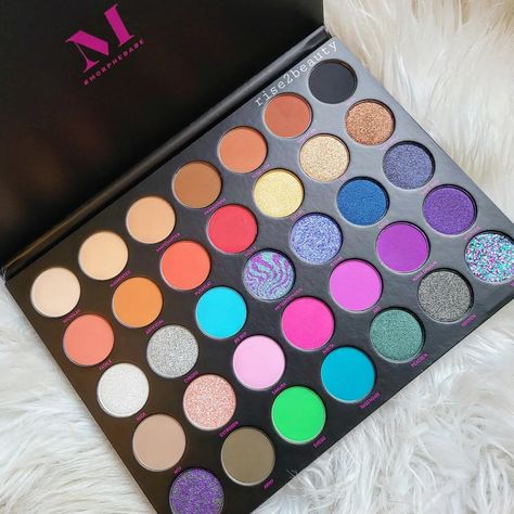 Nikita Dragun Palette Looks, Dragun Beauty, Fantasy Palette, Nikita Dragun, Morphe Eyeshadow, Morphe Brushes, Throwback Thursday, Makeup Collection, Shopping List