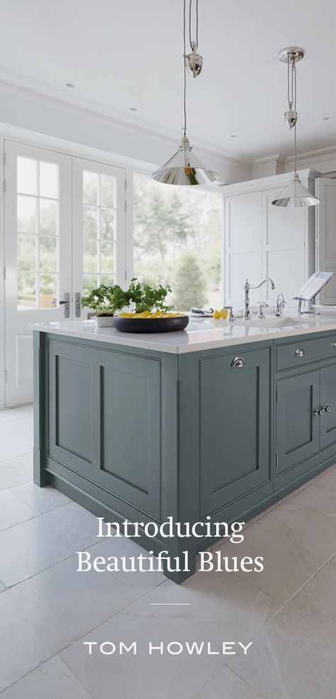 Tom Howley Kitchen Islands, Tom Howley Kitchen Island, Kitchen Island Colours, Cotswold Extension, Tom Howley Kitchen, Warm Kitchen Colors, Kitchen Cabinet Colours, Tom Howley Kitchens, Cabinet Colours