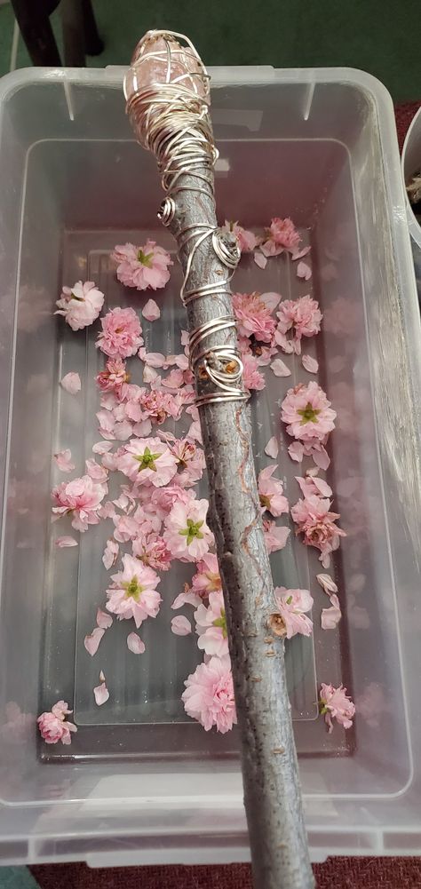 I made a custom Wiccan wand with Cherry wood and Rose Quartz. I decided to include the beautiful and medicinal cherry blossoms with it. Wiccan Wands, Wiccan Crafts, Witch Wand, Severus Rogue, Buch Design, Diy Wand, Witch Diy, Witchy Crafts, Fairy Wands