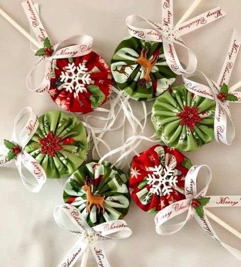 Christmas Fabric Crafts, Christmas Sewing Projects, Fabric Christmas Ornaments Diy, Christmas Ornaments Diy, Quilted Christmas Ornaments, Christmas Ornament Pattern, Candy Christmas Decorations, Christmas Ornaments Homemade, Felt Christmas Ornaments