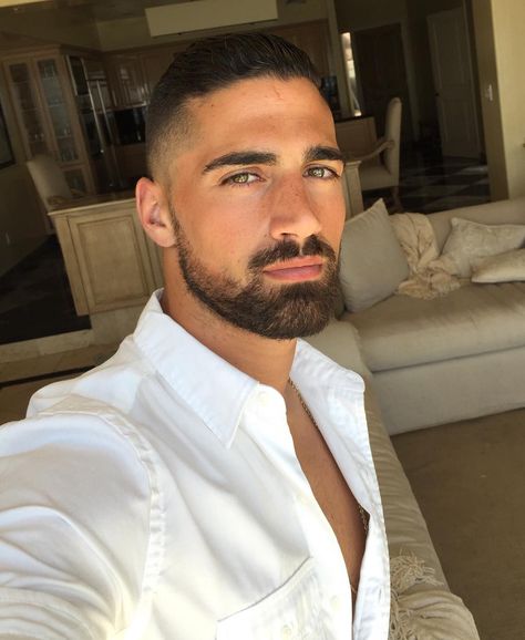 Sebastian Lletget, Guys Grooming, Mens Haircuts Short Hair, Beard Look, Great Beards, Awesome Beards, Becky G, Christmas Deals, Beard Styles