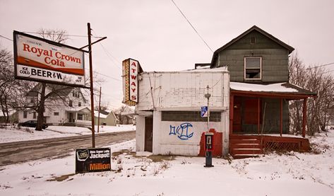 Rust Belt Aesthetic, Old American Town Aesthetic, Abandoned Small Town Aesthetic, Abandoned Power Station, Abandon Gas Station, Abandoned Tube Stations, Rust Belt, Small Town America, American Gothic