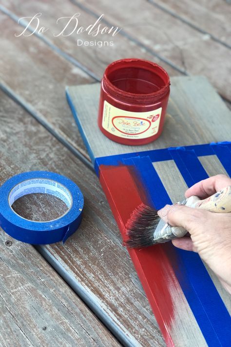 Flag Signs Wooden, Flag Diy Projects, Wooden American Flag Decor, 4th Of July Wood Signs, Patriotic Porch Signs, Patriotic Wood Signs, Patriotic Signs, Memorial Decor, Patriotic Crafts Diy