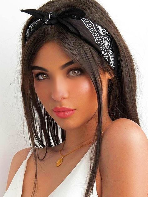 Gangsta Girl Style, Lazy Hairstyles, Hair Scarf Styles, Bandana Hairstyles, Headband Styles, Winter Hairstyles, Gold Hair, Headband Hairstyles, Scarf Hairstyles