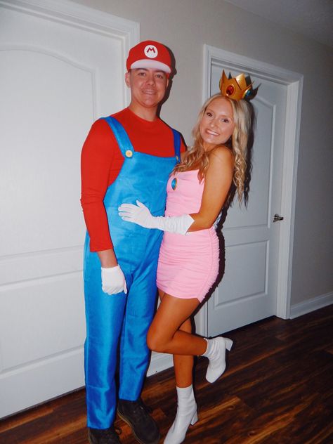 Mario Princess Peach Costume, Mario And Princess Peach Costume Couple, Mario And Peach Costume, Princess Peach Costume Women, Peach And Mario Costume, Princess Peach Adult Costume, Princess Peach And Mario, Mario And Peach Costumes For Couples, Mario And Luigi Costumes Couple