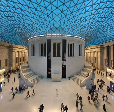 The Architecture of Museums: The Evolution of Curatorial Spaces | ArchDaily Turkey Places To Visit, Turkey Places, Pakistan Places, London Guide, Dunhuang, Guatemala City, Norman Foster, Singing Lessons, London Museums