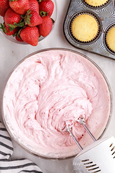 Vanilla Cake With Strawberry Filling And Cream Cheese Frosting, Strawberry Cream Cheese Whipped Cream, Strawberry Cheesecake Frosting, Strawberry Cream Cheese Frosting Cake, Strawberry Cream Frosting, Pink Cream Cheese Frosting, Strawberry Jam Cream Cheese Frosting, Cool Whip Strawberry Frosting, Strawberry Cream Cheese Glaze