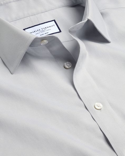 Non-Iron Royal Oxford Shirt - Silver Grey | Charles Tyrwhitt Gray Dress Shirts, Paint Shirt, Black Friday Shirts, Charles Tyrwhitt Shirt, Smart Casual Shirts, Polo Shirt Style, Grey Shirt Dress, Collarless Shirt, Paint Shirts